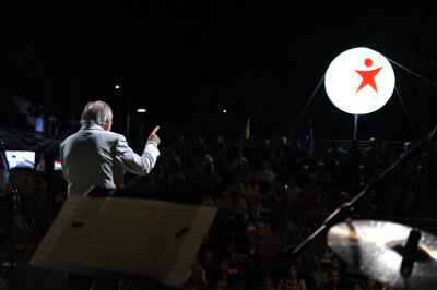 Comício do Bloco em Setúbal, actuação de Fernando Tordo - Foto de Paulete Matos