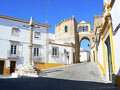 Autarcas de Elvas contestam instalação de refinaria na região. Foto Alebonvini/Flickr
