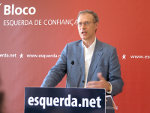 Francisco Louçã acusou o Governo de “prometer medidas de justiça” que “nunca” aplica, defendendo que a taxação das mais valias bolsistas pode render “mais de 100 milhões de euros” no segundo semestre de 2010 caso seja aplicada imediatamente. Foto Paulete Matos