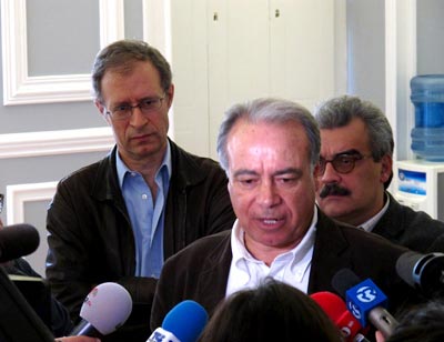 Carvalho da Silva, Carlos Trindade (comissão executiva da CGTP) e Francisco Louçã - Foto de Ana Feijão 