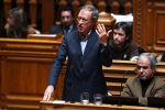Francisco Louçã, durante o debate quinzenal na Assembleia da República, 15 de Janeiro de 2010, em Lisboa MIGUEL A. LOPES / LUSA
