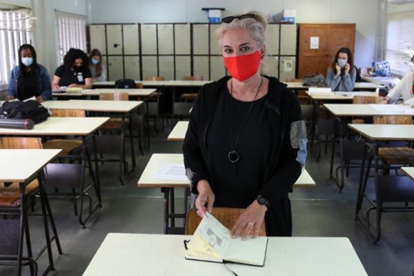 Aulas presenciais sim, com condições de segurança