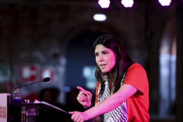 Contra o projeto da direita, Mariana perguntou “quem tem medo da liberdade?”