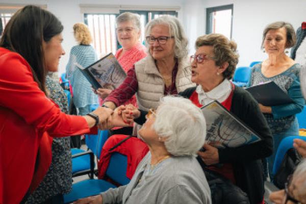Na Universidade Sénior, Mariana defende solidariedade num “encontro de gerações” pela democracia