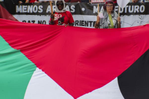“Quantas mais pessoas terão de morrer para o Governo reconhecer o Estado da Palestina?”