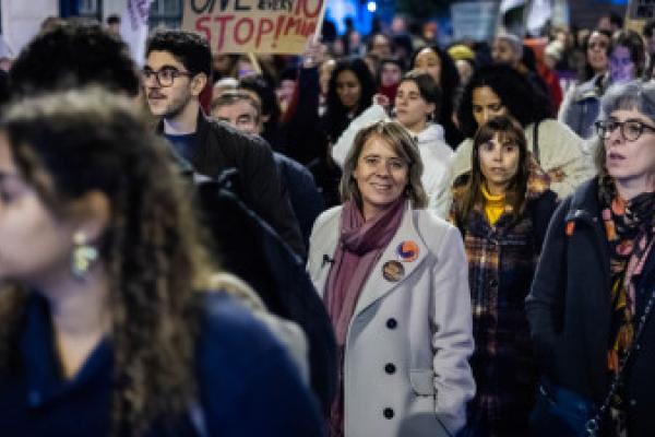 “Precisamos de uma nova geração de políticas para travar a violência contra as mulheres”