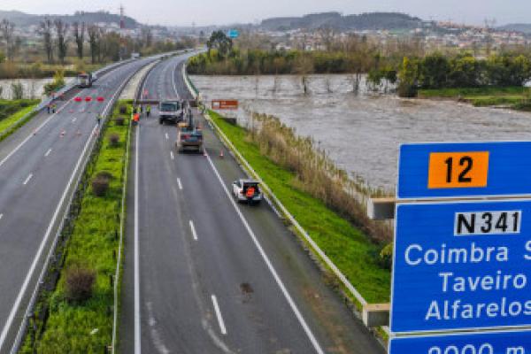 Bloco quer ter a certeza que é a Brisa a pagar as obras na A1 e não os contribuintes