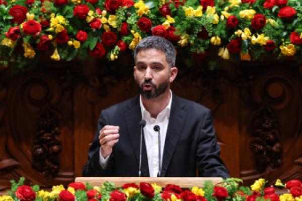 “A Constituição não é um roteiro de partido, é uma ideia de convivência”