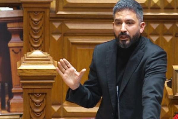 Anúncio do PTRR é “tentar tapar com propaganda a incompetência governativa”