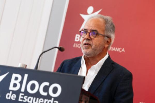 Política do Governo para a habitação “é um naufrágio em câmara lenta”